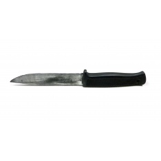 Cuchillo de Victor Zsaz (Tim Booth)