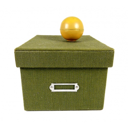 Lily & Marshall's Decorative Box and Ball 
