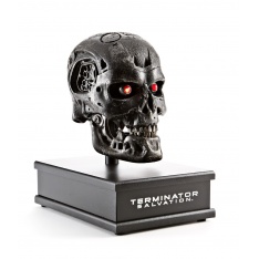 Hero T-700 Endoskull (Factory Assembly Scene) w/light-up Eyes
