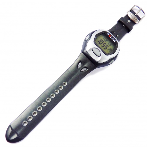 Reloj Monitor de Pulsaciones 'Polar' de Bruce Banner (Edward Norton) en el Hotel